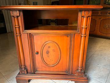 Mobile Portatelevisore in vero legno