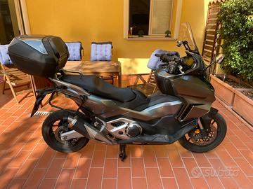 Honda Forza 750