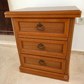 Cassettiera in legno