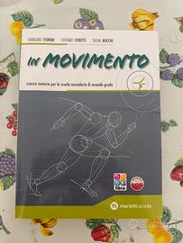 In movimento