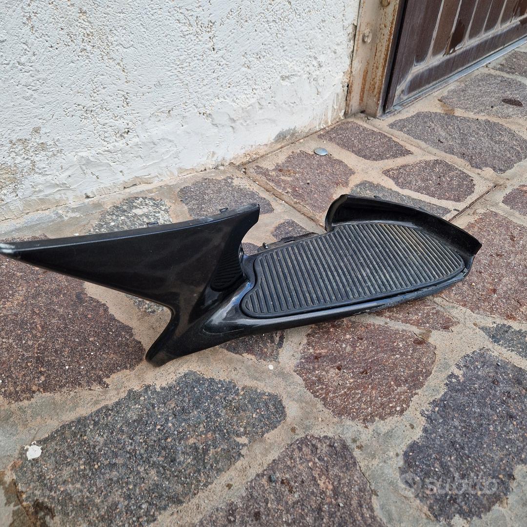 Pedana Poggiapiedi Nera CIF Per Piaggio Ciao PX &ndash; Ricambio Originale Italiano, Nuovo