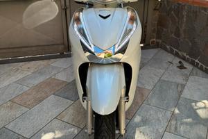 Sh300i