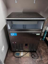 Fabbricatore di ghiaccio ice matic