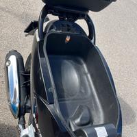 Aprilia scarabeo 300 s