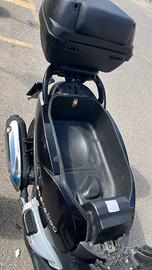 Aprilia scarabeo 300 s