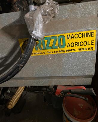 Scopatrice benzina olive con carrello