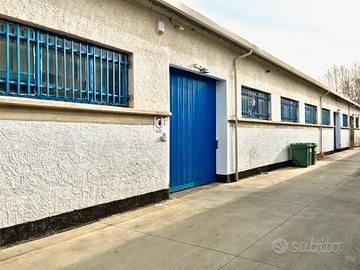 Laboratorio locale artigianale parte di capannone