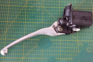 POMPA FRENO CON LEVA PIAGGIO LIBERTY4T 50 2000/2