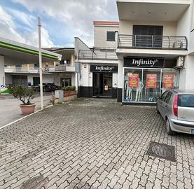 Locale commerciale 85 mq Villa di Briano