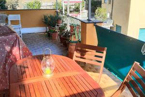 Appartamento con grande terrazza