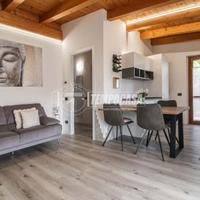 TRE LOCALI CON BOX E CANTINA