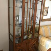 Vetrina stile liberty