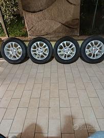 Cerchi in lega+gomme