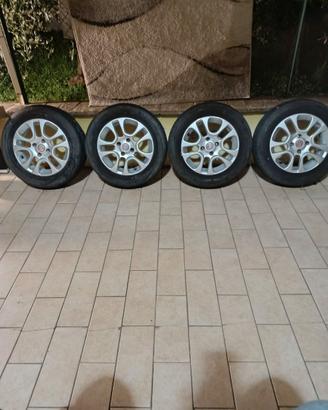 Cerchi in lega+gomme