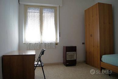 Camere arredate vicino l'università