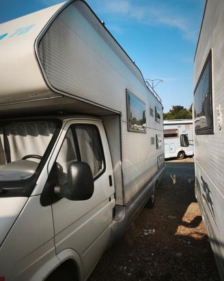 camper mansardato