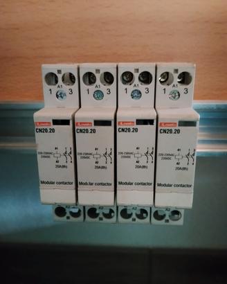 rele Lovato 230V 20A