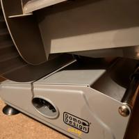 Affettatrice elettrica