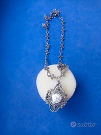 Collana con orologio 