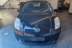 Toyota Yaris 1.3 3 porte Navi
