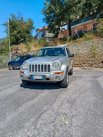 Jeep Cherokee 2.8 automatica
