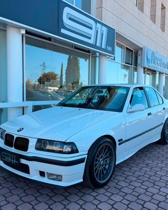 Bmw 320 320i 4 porte