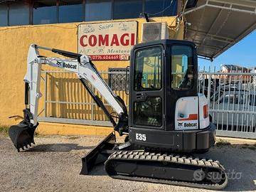 Miniescavatore BOBCAT E35 GIROSAGOMA 2010