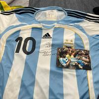 maglietta di Maradona autografata