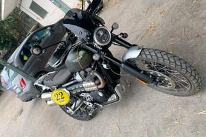 Triumph 1200cc scrambler