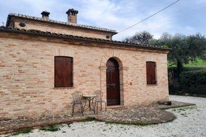 Appartamento vacanze in campagna vicino al mare