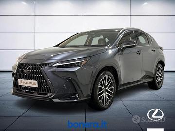 Lexus NX 2.5 hybrid Luxury 4wd e-cvt