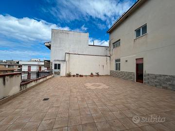 Pressi lungomare, appartamento con terrazzo