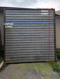 Porta scorrevole garage in ferro esterna carrelli