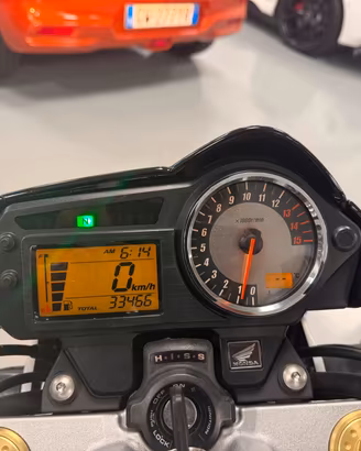 Hornet 600