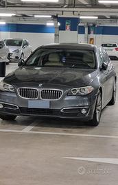 BMW 520 xdrive Touring Luxury