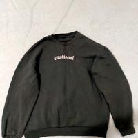 felpa Bershka emotional