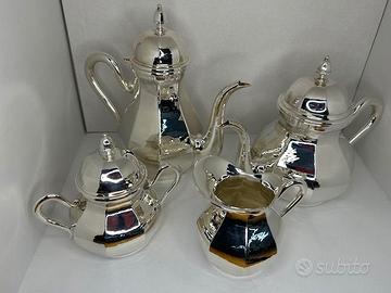 Servizio 4 pezzi Argenterie Greggio