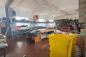 Capannone Industriale Agliana