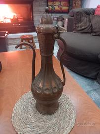 Caraffa in rame vintage