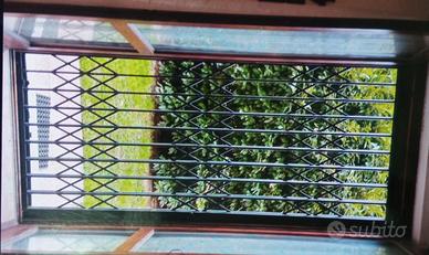 grate scorrevoli in ferro 