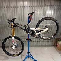 santa cruz v 10 DH