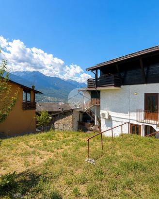 CASA SEMINDIPENDENTE A MONTAGNA IN VALTELLINA