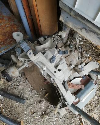 cambio lancia y 2002