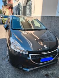 Peugeot 208 pronta all'uso anche per neo patentati