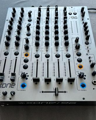 Mixer DJ Allen Heath & Xone 96