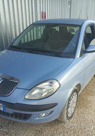 Lancia Y