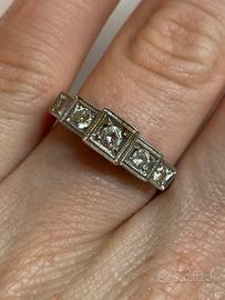 Anello oro bianco e diamanti