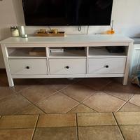 Mobile TV IKEA Hemnes