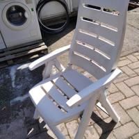 Lettino da giardino con ruote usato