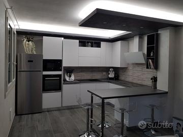 Cucina completa di elettrodomestici